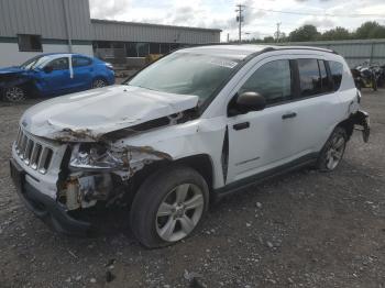  Salvage Jeep Compass