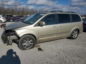  Salvage Chrysler Minivan