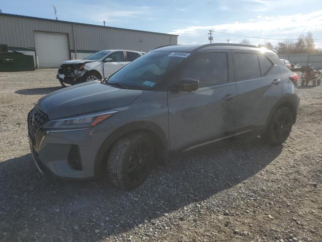  Salvage Nissan Kicks