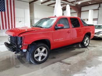  Salvage Chevrolet Avalanche