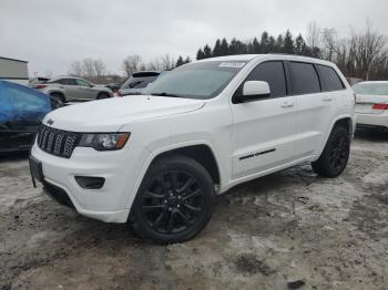  Salvage Jeep Grand Cherokee