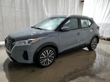  Salvage Nissan Kicks