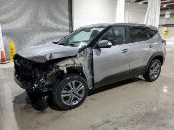  Salvage Kia Seltos