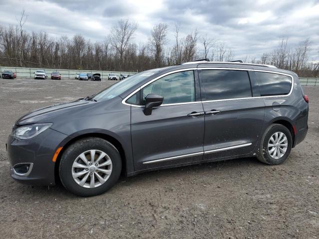  Salvage Chrysler Pacifica