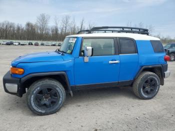  Salvage Toyota FJ Cruiser