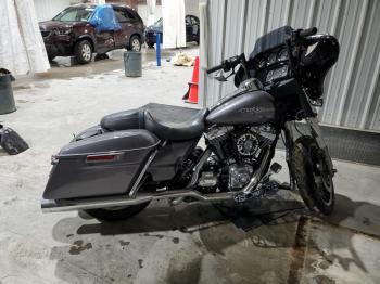  Salvage Harley-Davidson Fl