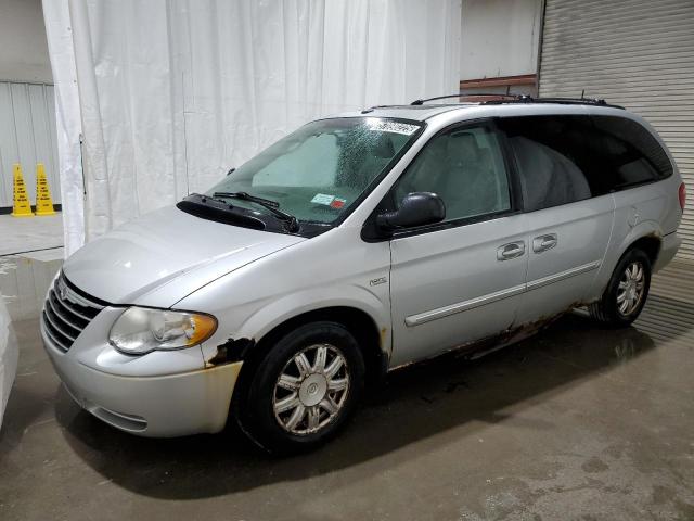  Salvage Chrysler Minivan