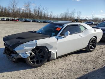  Salvage Dodge Challenger