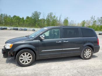  Salvage Chrysler Minivan