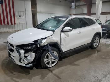  Salvage Mercedes-Benz GLA
