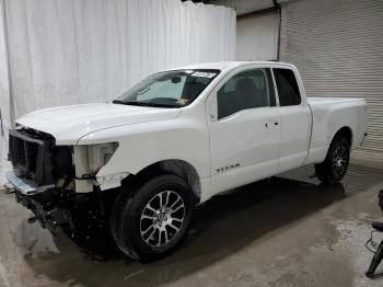  Salvage Nissan Titan