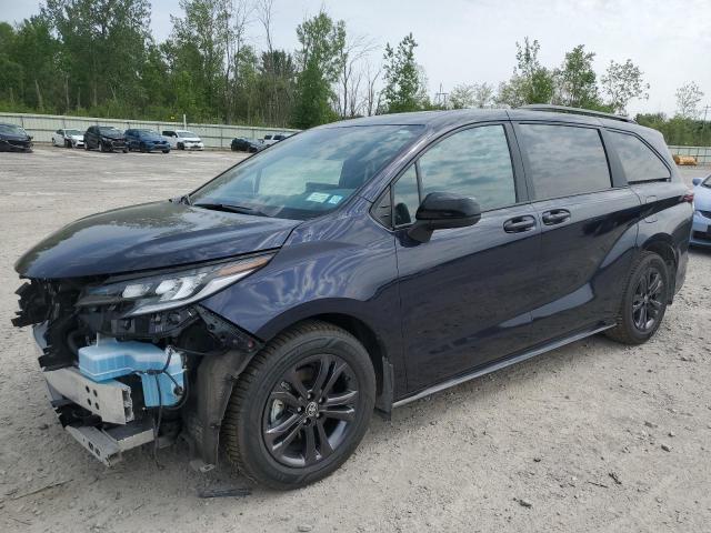  Salvage Toyota Sienna