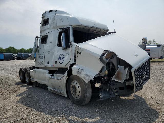  Salvage Volvo Vnl