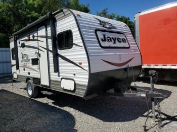  Salvage Jayco Jayflight