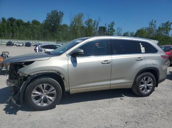  Salvage Toyota Highlander