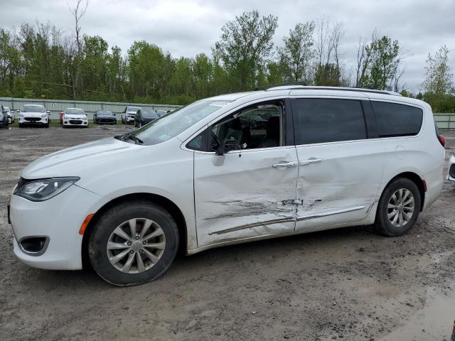  Salvage Chrysler Pacifica