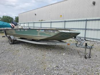  Salvage Tracker Boat