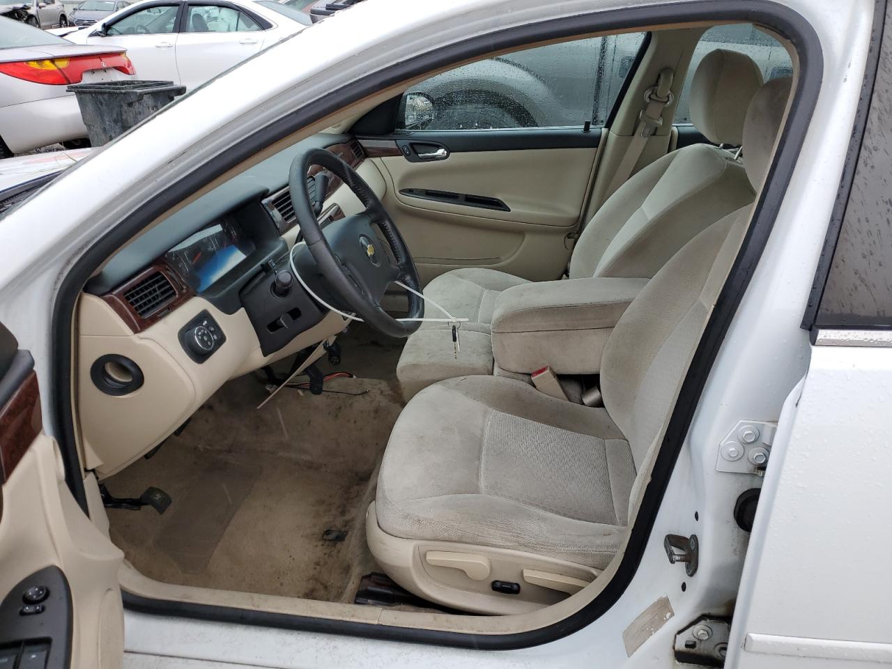 Chevrolet Impala Lt Image 7