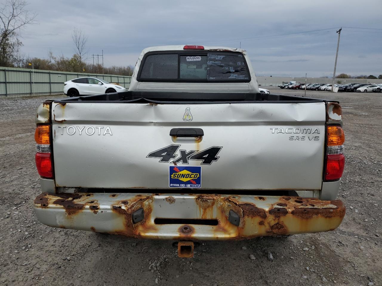 Toyota Tacoma Xtracab Image 8