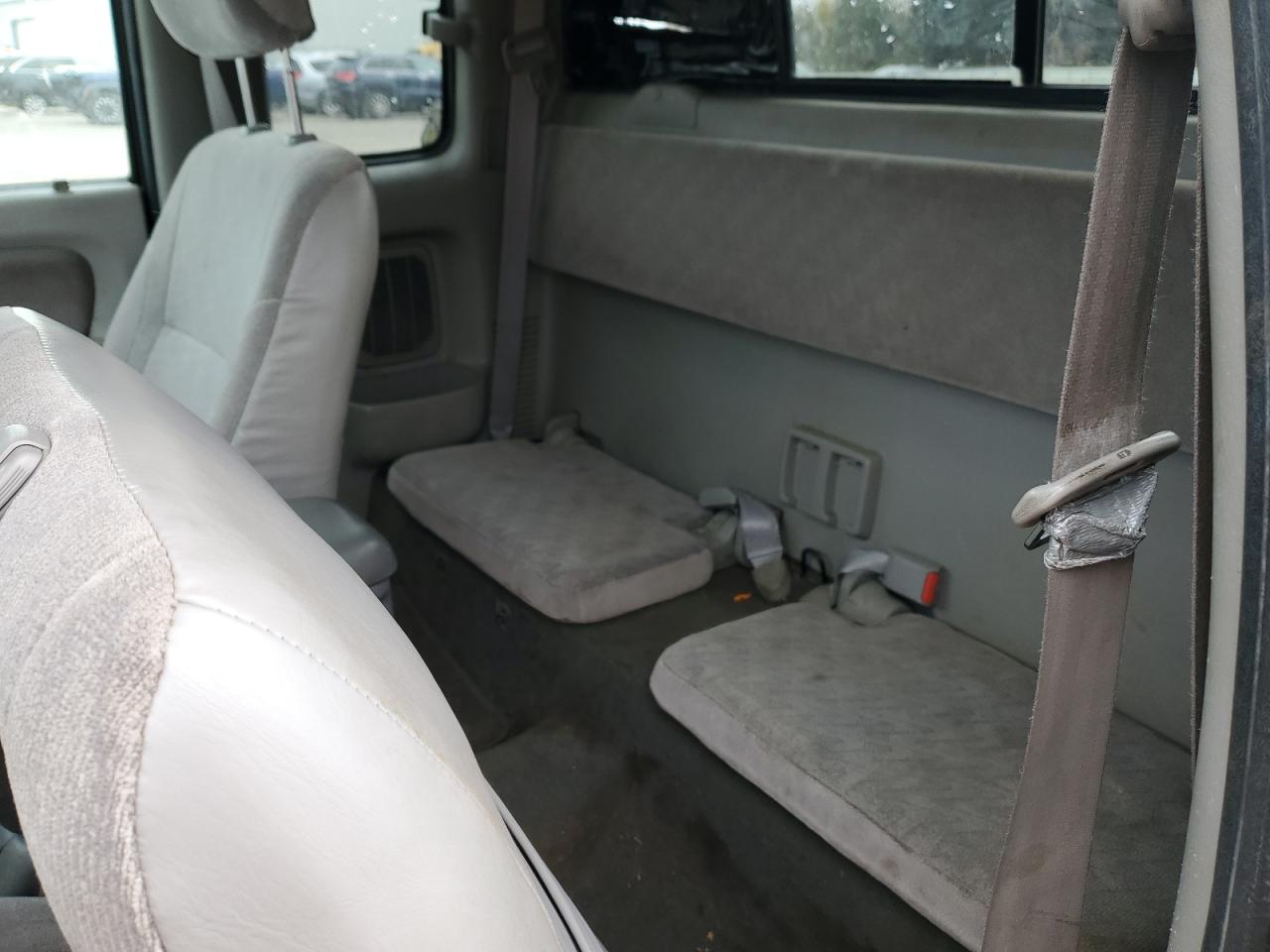 Toyota Tacoma Xtracab Image 9