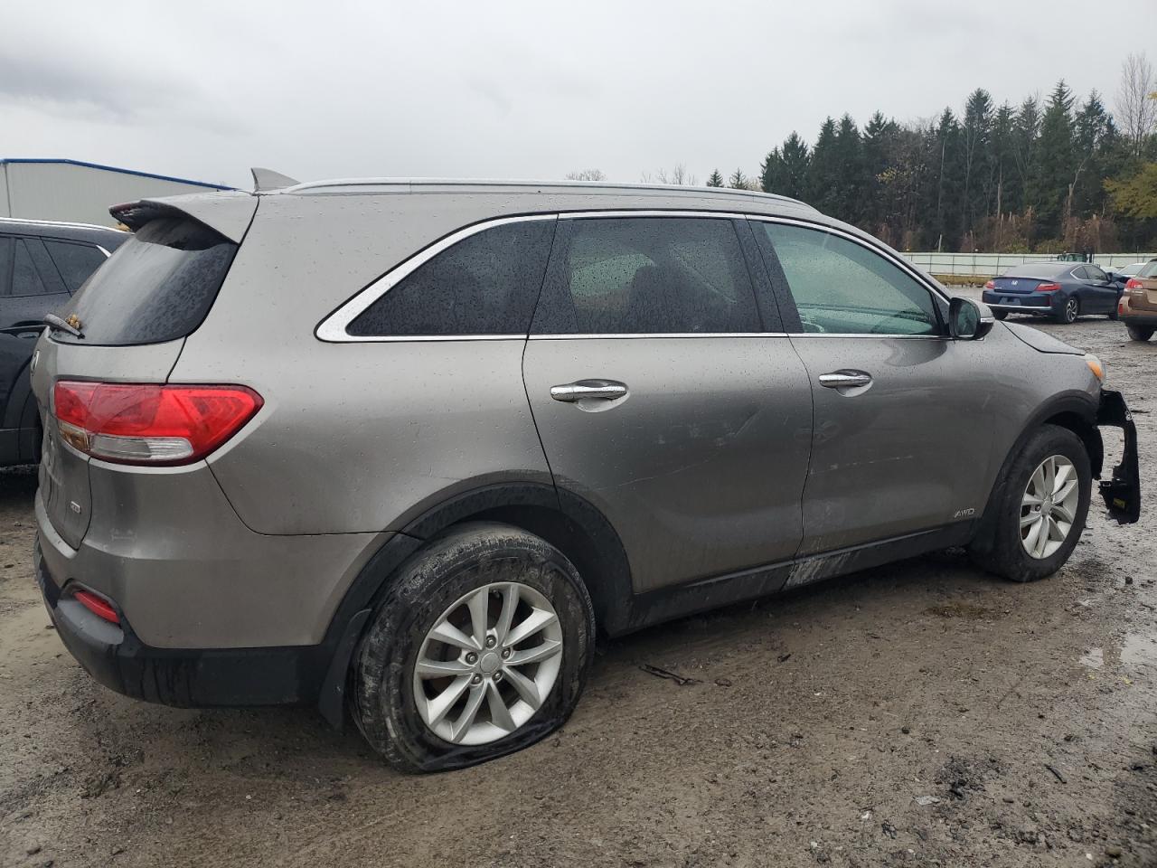 Kia Sorento Lx Image 3