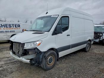  Salvage Mercedes-Benz Sprinter
