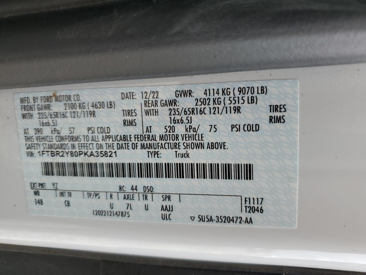 Ford Transit T-250 Image 11