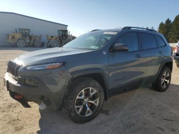  Salvage Jeep Cherokee
