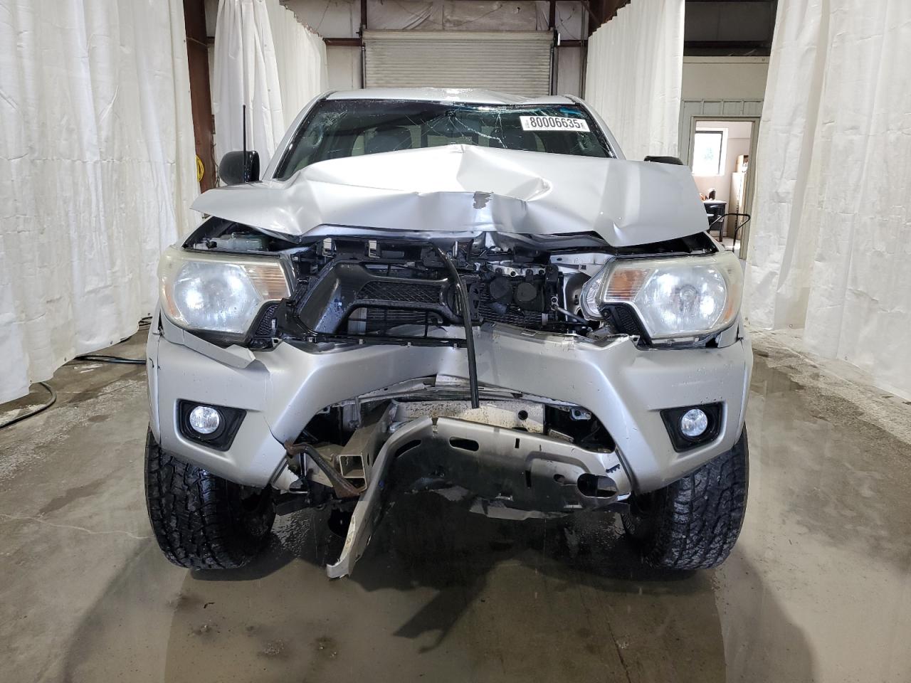 Toyota Tacoma Image 3