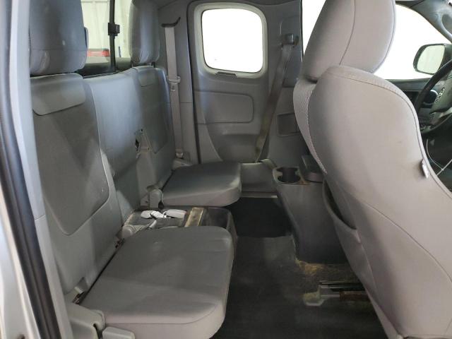 Toyota Tacoma Image 9