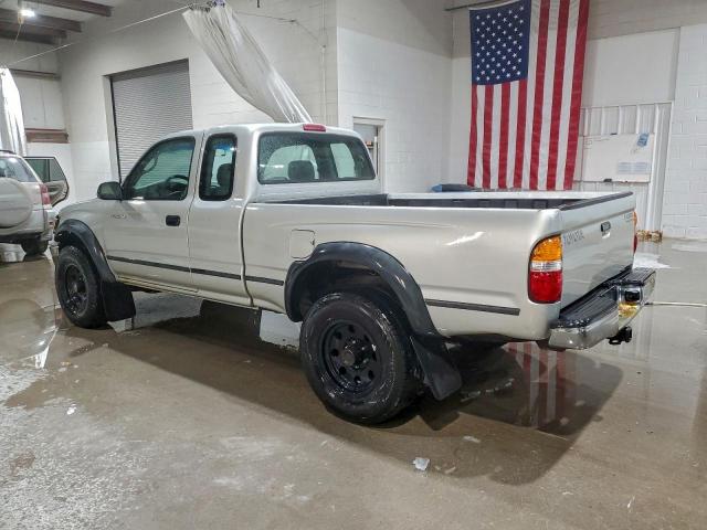 Toyota Tacoma Xtracab Prerunner Image 9
