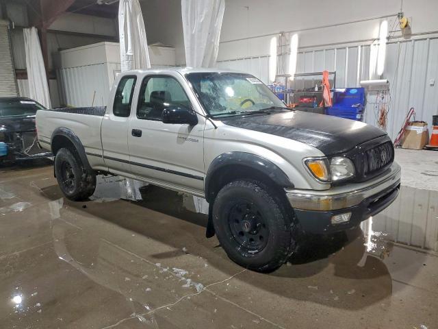 Toyota Tacoma Xtracab Prerunner Image 12