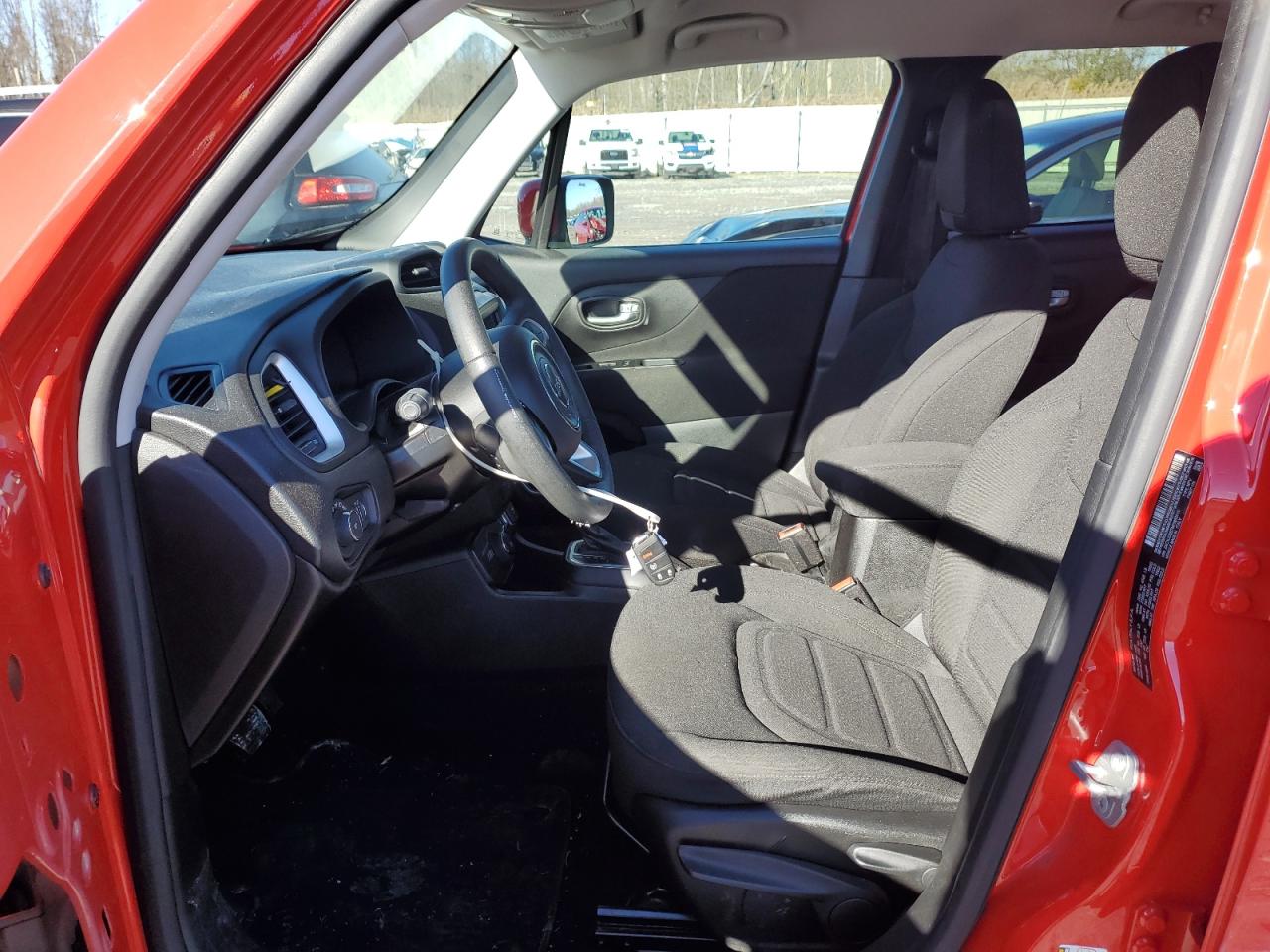 Jeep Renegade Latitude Image 11