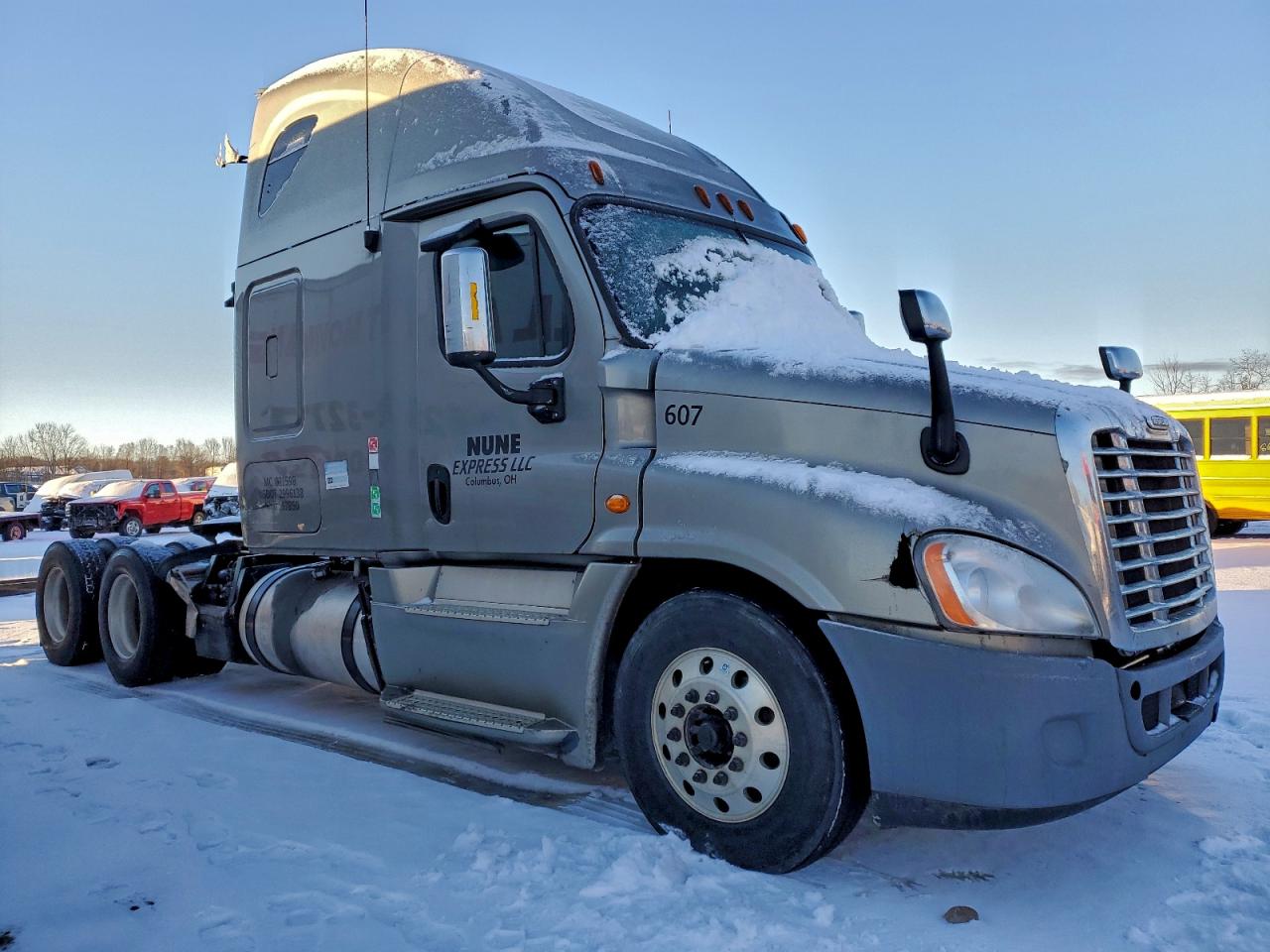 Freightliner Cascadia 1 Image 1
