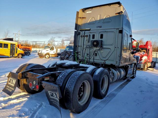 Freightliner Cascadia 1 Image 8