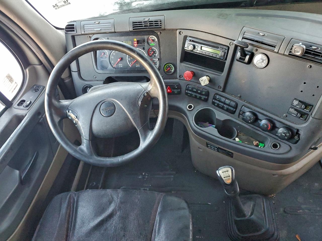 Freightliner Cascadia 1 Image 6