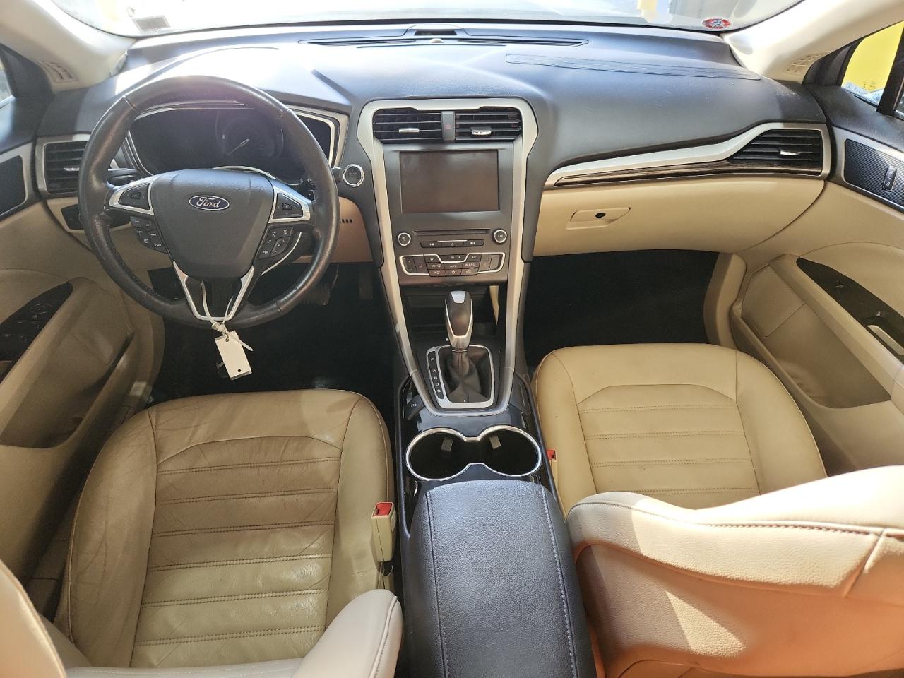 Ford Fusion Se Image 8