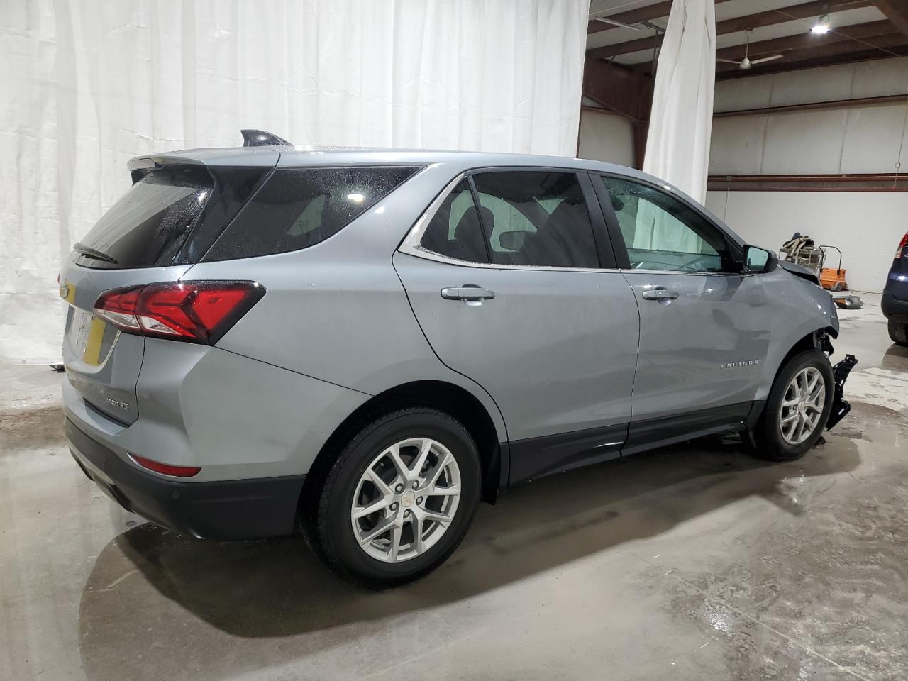 Chevrolet Equinox Lt Image 3