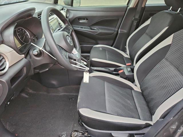 Nissan Versa Sv Image 6