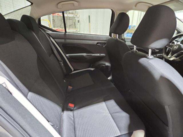 Nissan Versa Sv Image 7