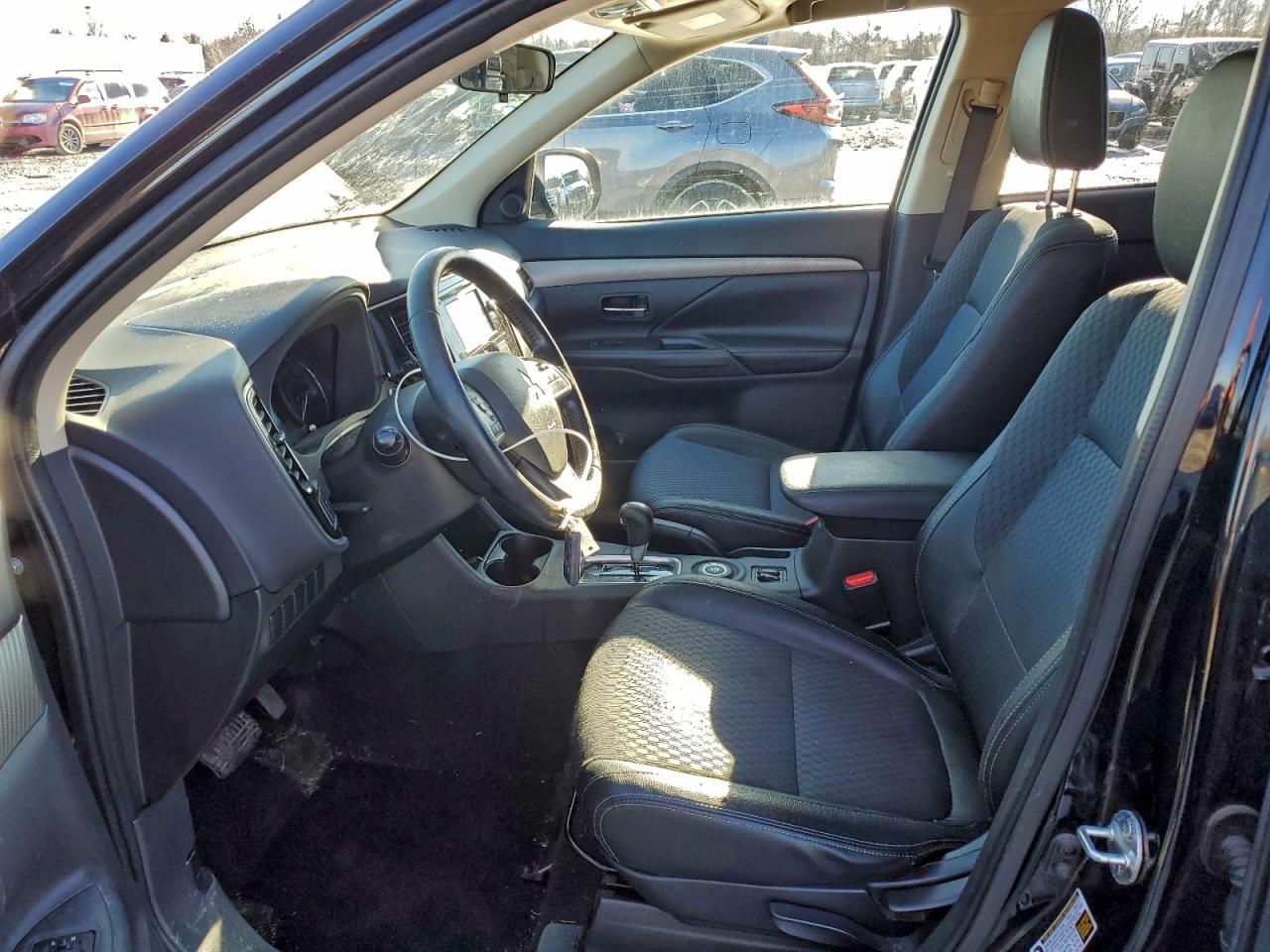 Mitsubishi Outlander Se Image 5