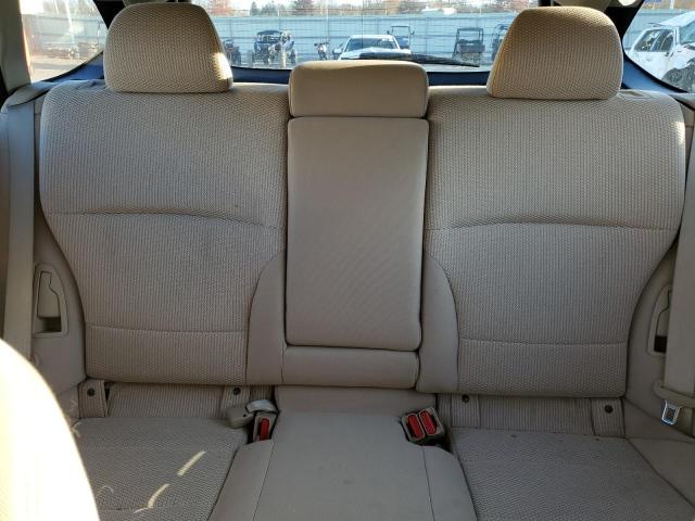 Subaru Outback 2.5i Image 10