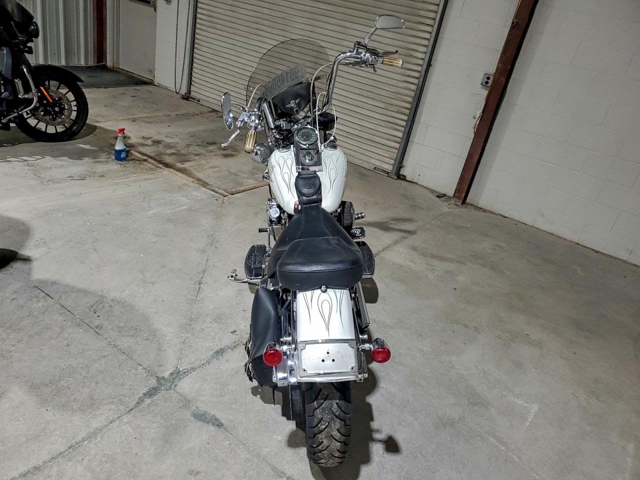 Harley-Davidson Fl Image 5