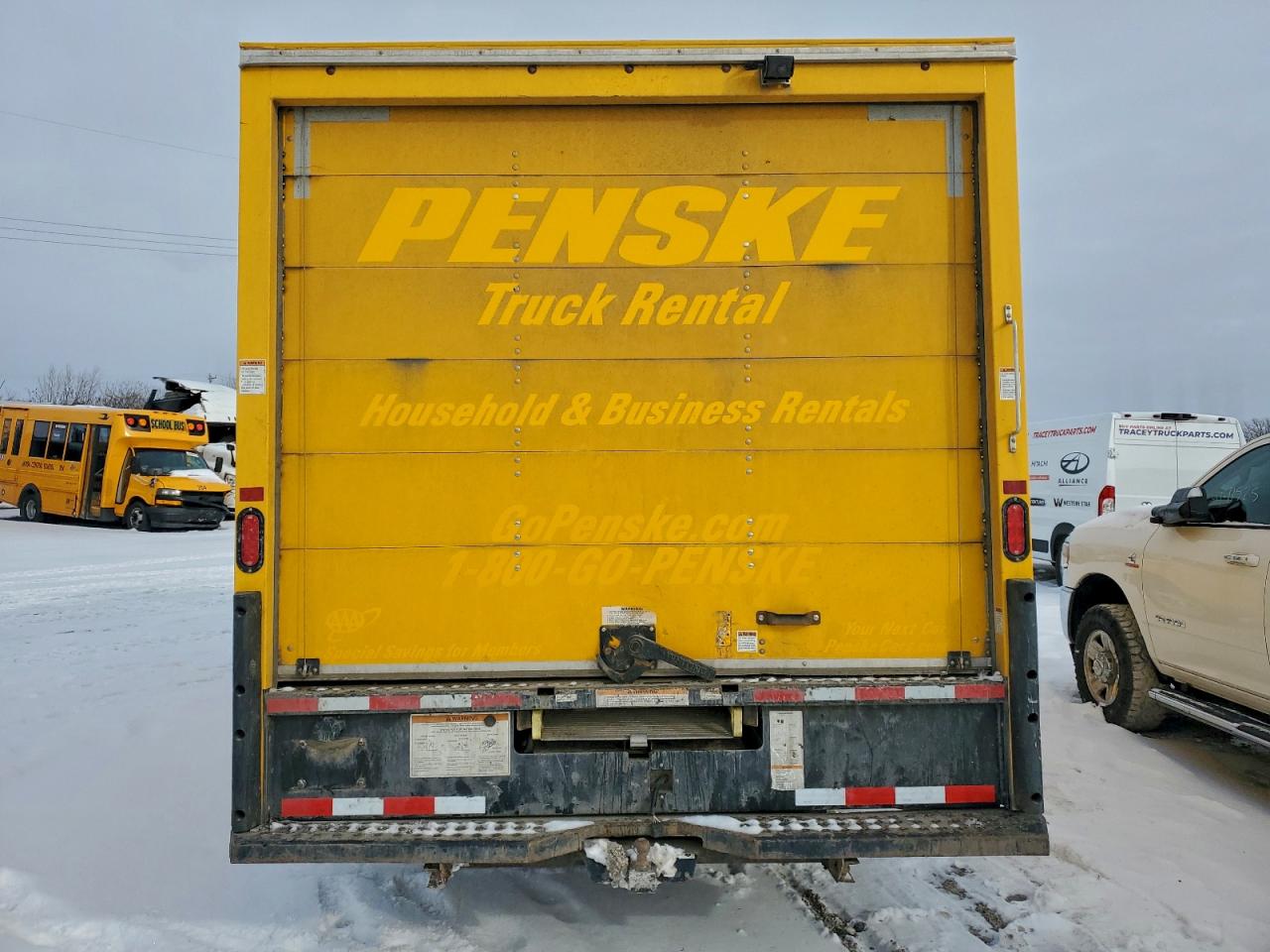 Ford E-350 E350 Super Duty Cutaway Van Image 13