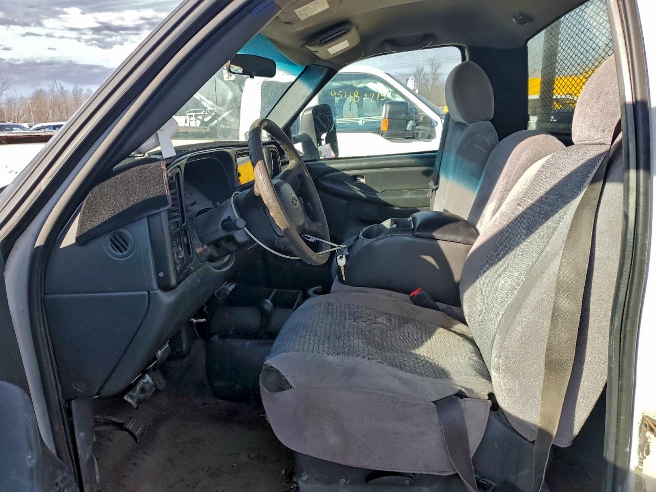 Chevrolet Silverado K2500 Heavy Duty Image 4