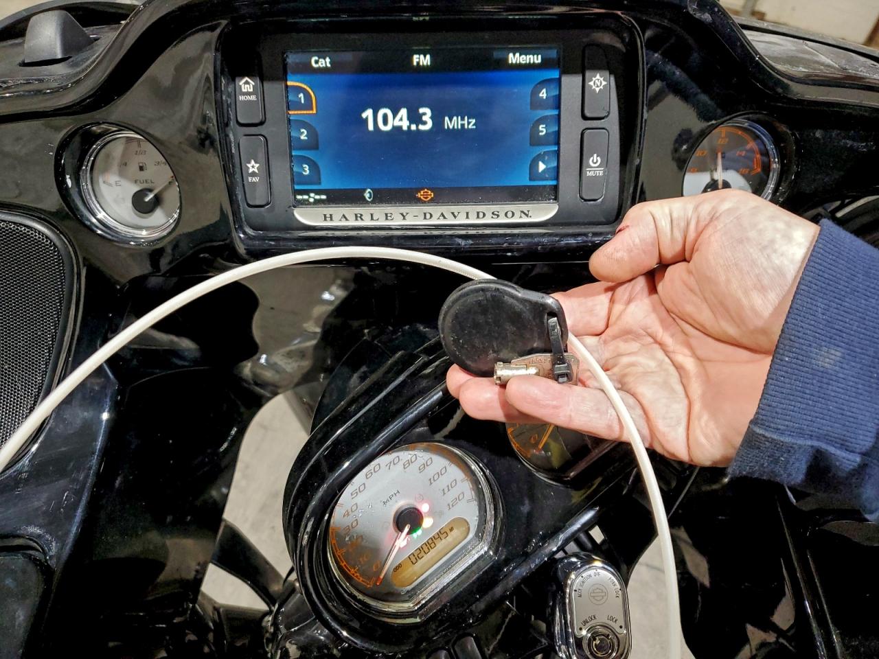 Harley-Davidson Fl Road Glide Special Image 6