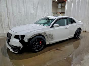  Salvage Chrysler 300
