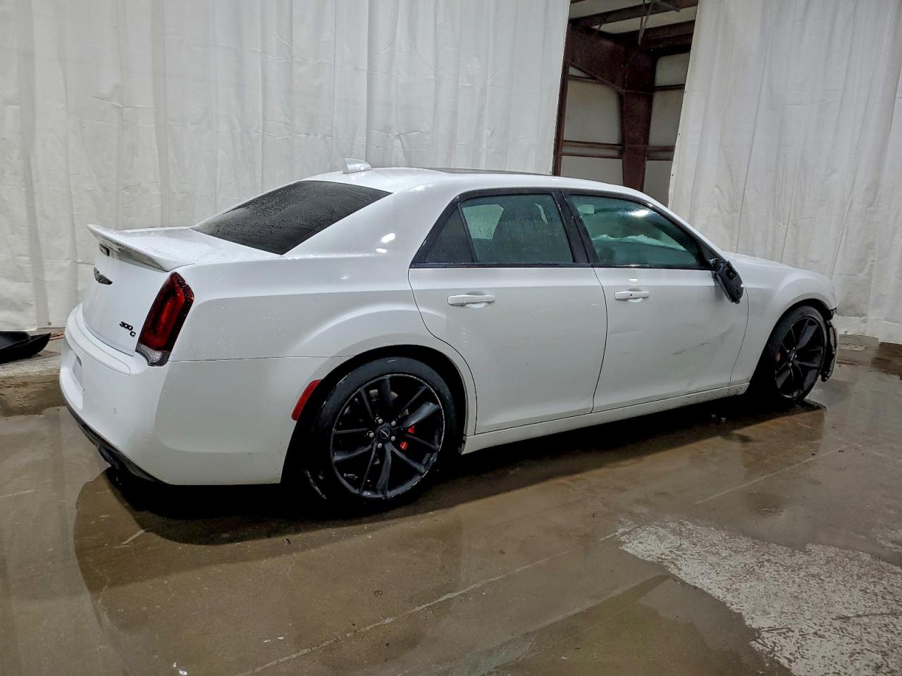 Chrysler 300 Image 2