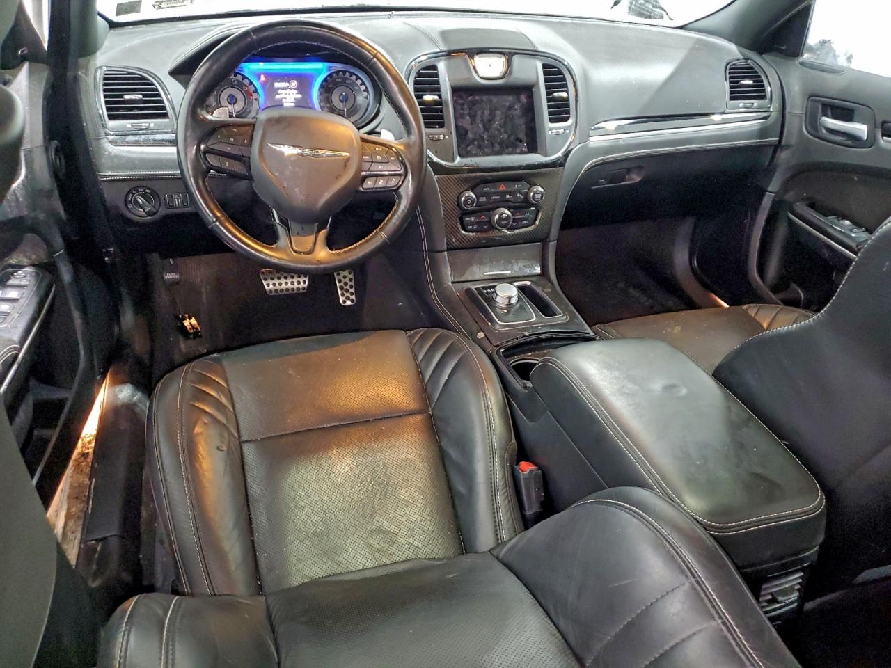 Chrysler 300 Image 6