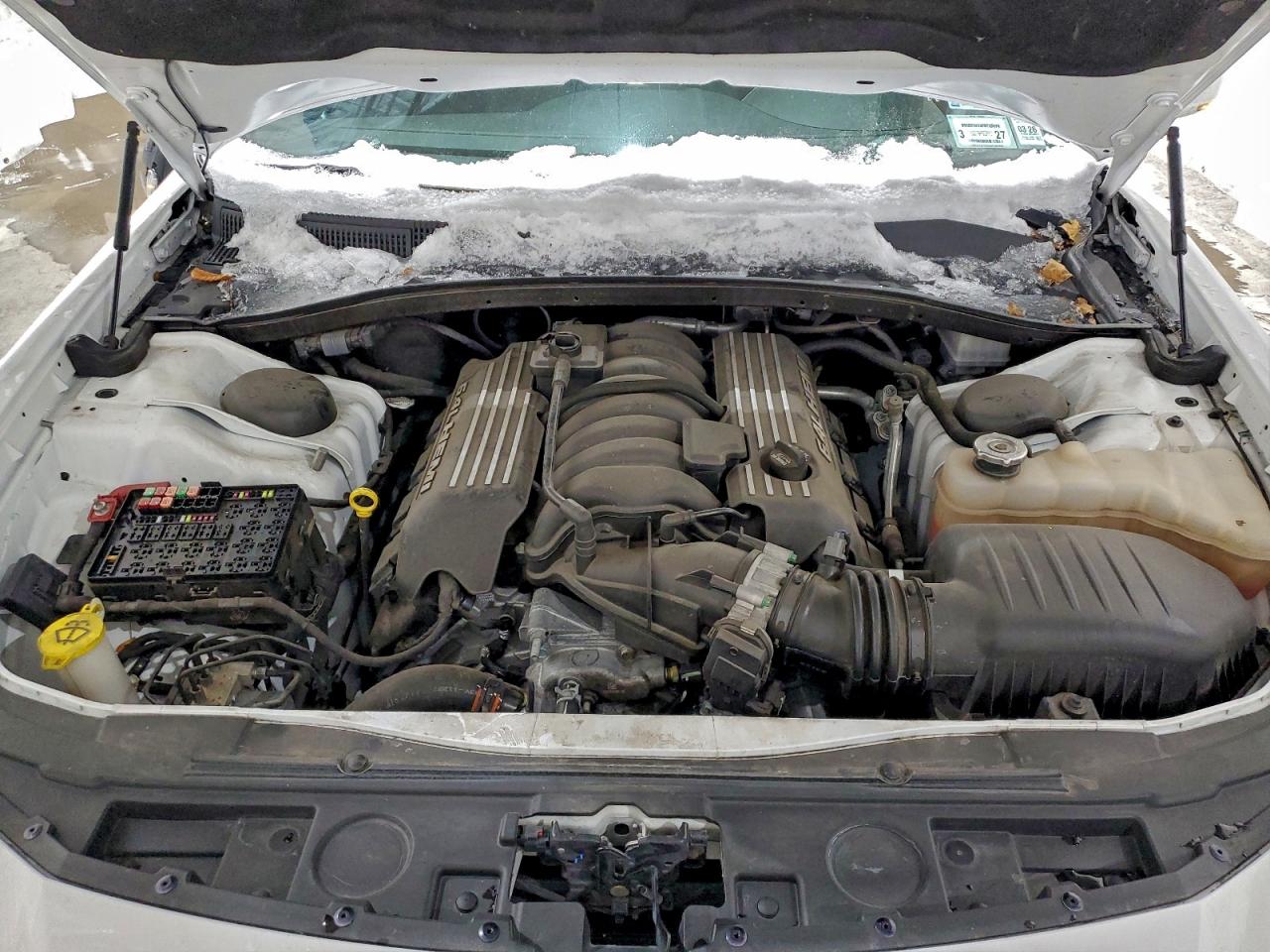 Chrysler 300 Image 13